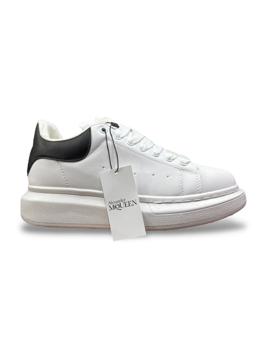 Alexander McQueen 26-29 (Disponible muy Pronto)