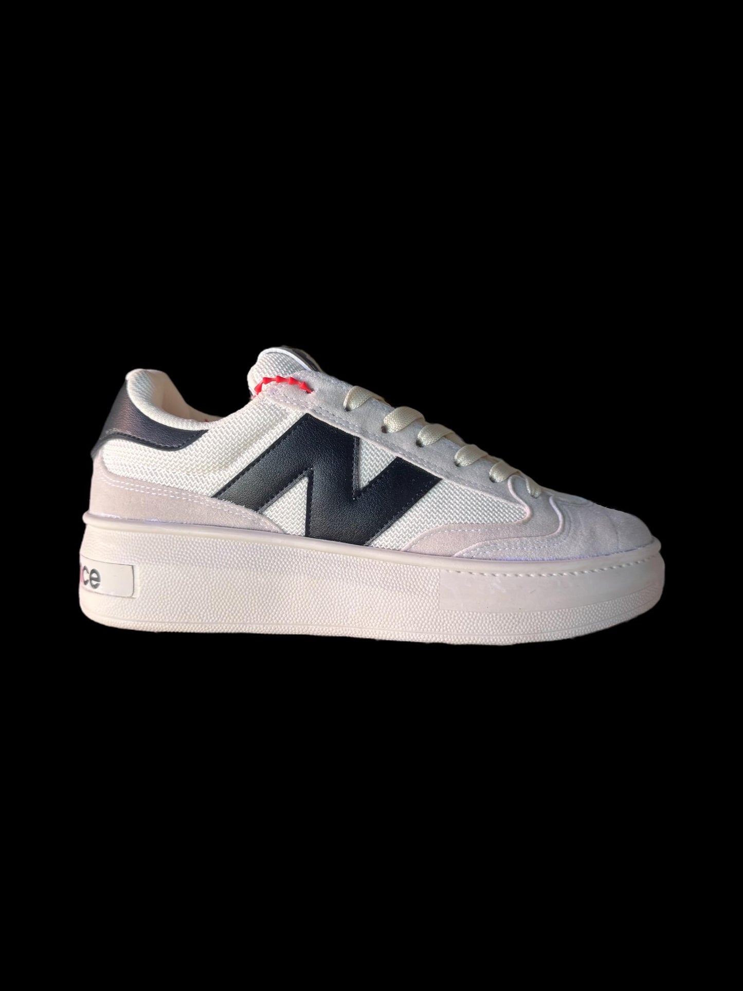 New Balance 302  Latte Negro 22/25