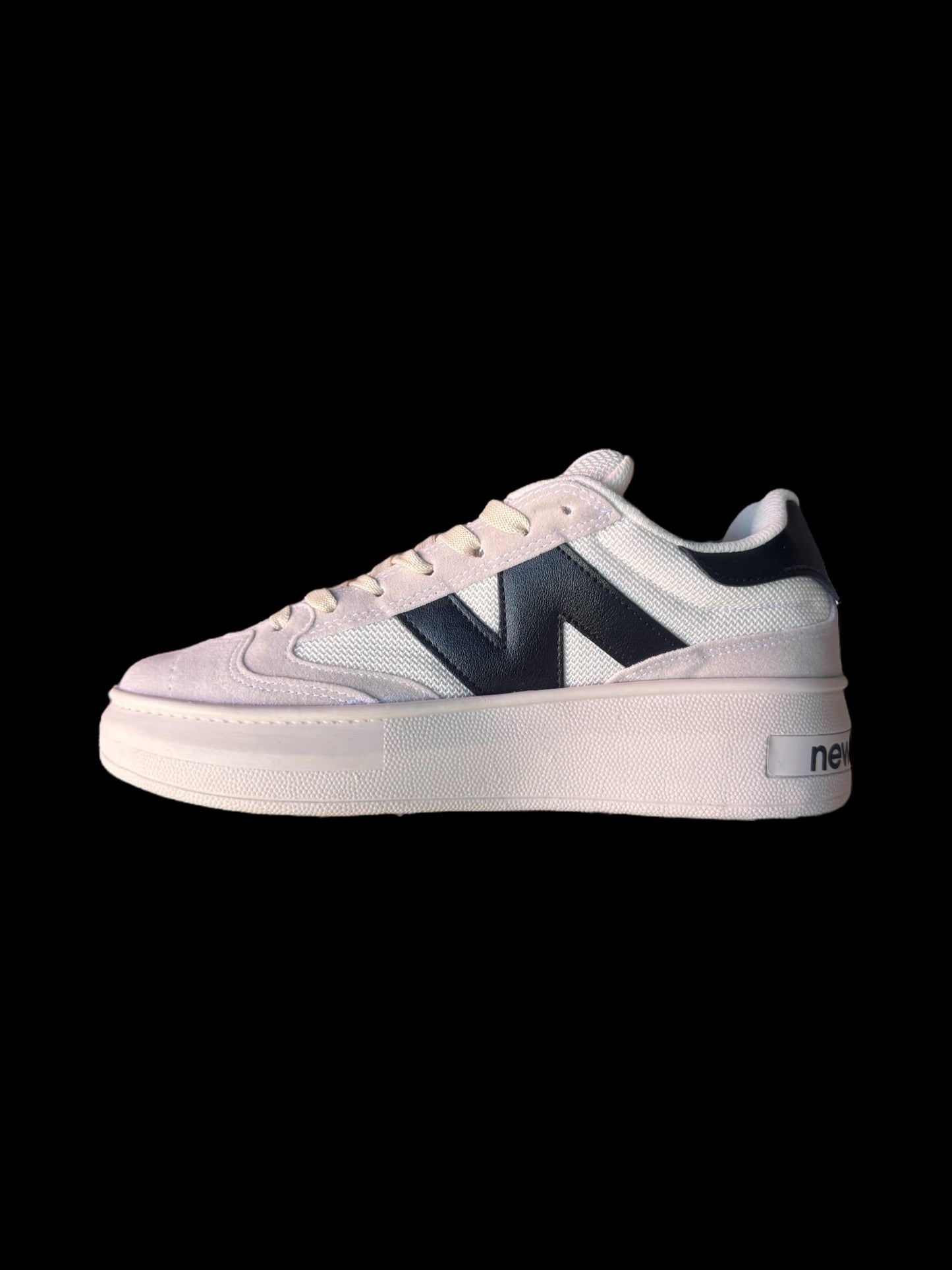 New Balance 302  Latte Negro 22/25